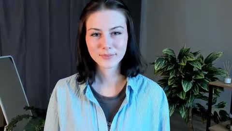 christaschrecongost online show from 23, 2, 2026