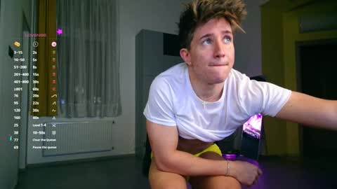 Snapshot of christianlevine_ chatting on 11, 11, 2025 UPVOTE ME ------ ILL DO SOMETHING FOR FREE online show from 11, 11, 2025