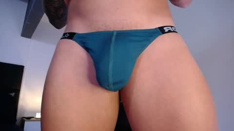 Snapshot of christianvalenzia chatting on 5, 1, 2025 Christian online show from 5, 1, 2025