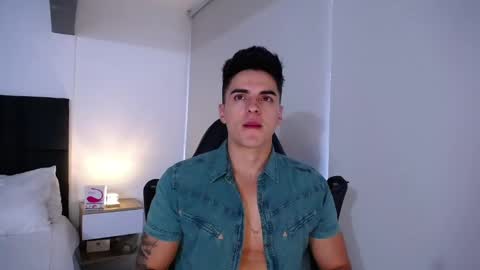 Snapshot of christianvalenzia chatting on 5, 2, 2025 Christian online show from 5, 2, 2025