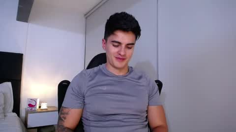 Snapshot of christianvalenzia chatting on 14, 2, 2025 Christian online show from 14, 2, 2025