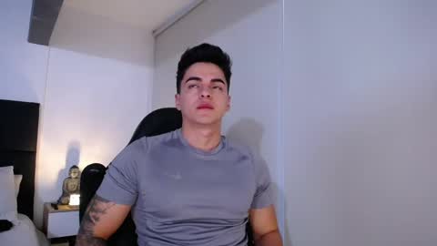 Snapshot of christianvalenzia chatting on 1, 3, 2025 Christian online show from 1, 3, 2025