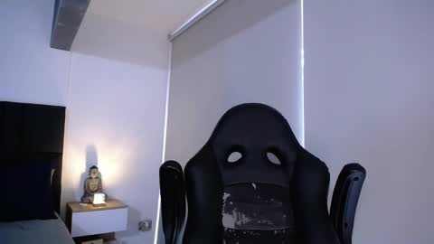 Snapshot of christianvalenzia chatting on 19, 11, 2025 Christian online show from 19, 11, 2025