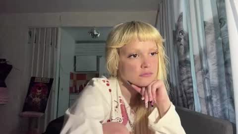 Snapshot of christiechorney chatting on 25, 6, 2026 christiechorney online show from 25, 6, 2026