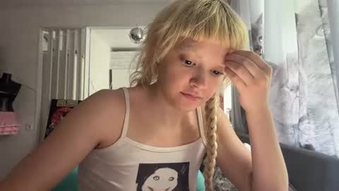 Snapshot of christiechorney chatting on 25, 7, 2026 christiechorney online show from 25, 7, 2026