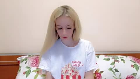 christihanson online show from 11, 4, 2026