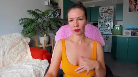 Chris online show from 23, 10, 2025