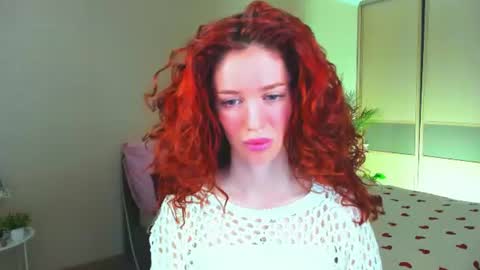 christinaconteeree online show from 19, 7, 2026