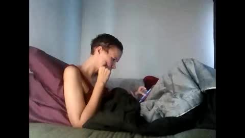 Christina Saunters online show from 4, 2, 2025