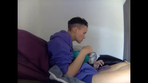 Christina Saunters online show from 2, 3, 2025