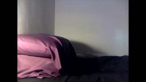 Christina Saunters online show from 3, 10, 2025