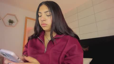 Christine  online show from 29, 10, 2025