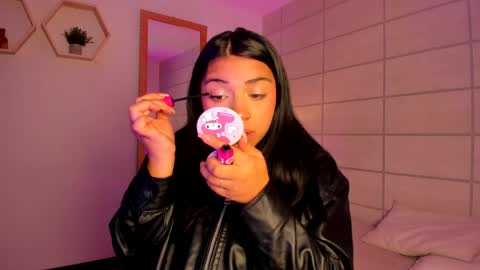 Christine  online show from 19, 5, 2026