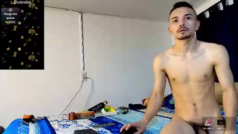 Snapshot of christopher__vans chatting on 22, 6, 2026 CHRISTOPHER online show from 22, 6, 2026
