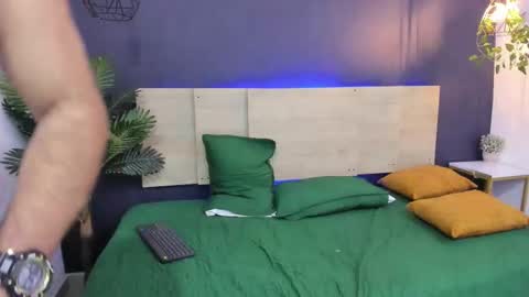 Snapshot of christopher_cruz_ chatting on 27, 11, 2025 christopher_cruz_ online show from 27, 11, 2025