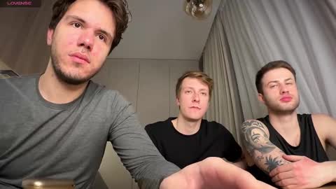 Snapshot of christophertan chatting on 21, 2, 2025 Christopher online show from 21, 2, 2025