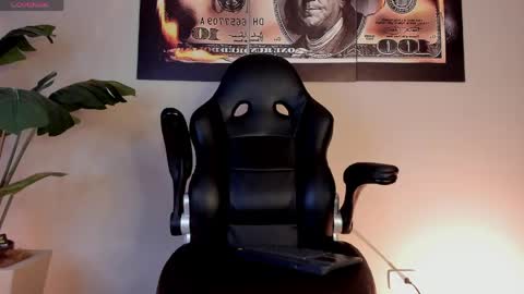 chrizmacgregor online show from 21, 4, 2026