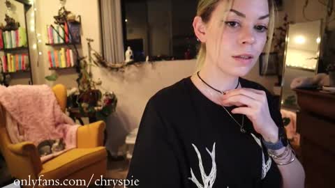 Chrys online show from 10, 10, 2025