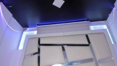 instagram chrystaljade.1 online show from 3, 6, 2026