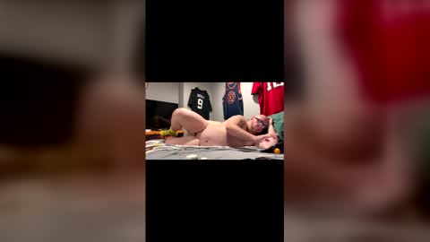 Snapshot of chubbybottom690 chatting on 17, 12, 2025 chubbybottom690 online show from 17, 12, 2025