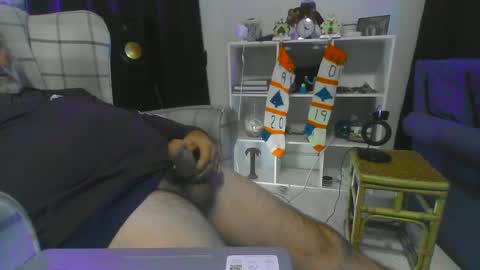Snapshot of chuck354139 chatting on 23, 12, 2024 chuck354139 online show from 23, 12, 2024