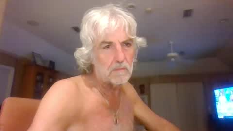 Snapshot of chuck354139 chatting on 3, 1, 2025 chuck354139 online show from 3, 1, 2025