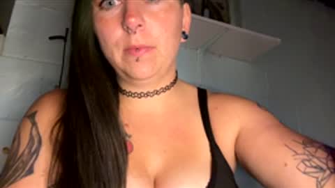 Snapshot of chuckysbride187 chatting on 1, 12, 2025 chuckysbride187 online show from 1, 12, 2025