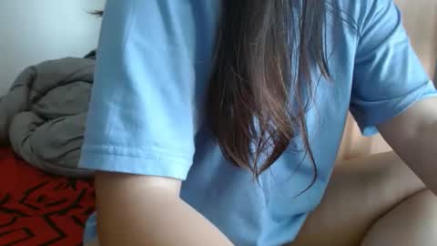 Snapshot of chum_mrs chatting on 27, 10, 2025 chum_mrs online show from 27, 10, 2025