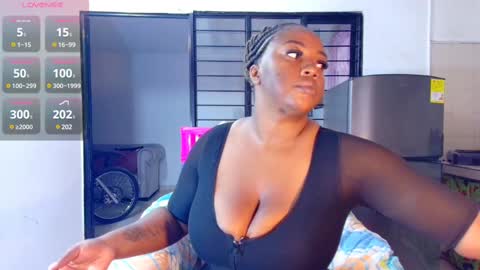 Snapshot of ciaraebonyxxx chatting on 7, 3, 2025 ciaraebonyxxx online show from 7, 3, 2025