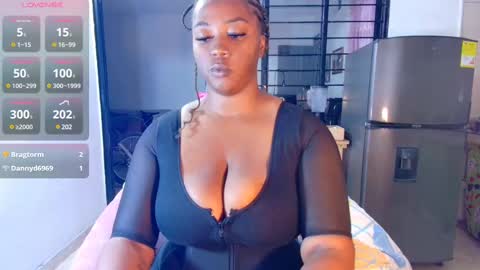 Snapshot of ciaraebonyxxx chatting on 9, 3, 2025 ciaraebonyxxx online show from 9, 3, 2025