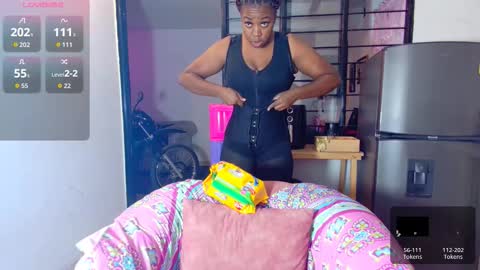 Snapshot of ciaraebonyxxx chatting on 25, 10, 2025 ciaraebonyxxx online show from 25, 10, 2025