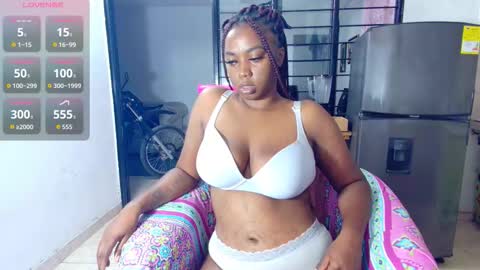 Snapshot of ciaraebonyxxx chatting on 28, 10, 2025 ciaraebonyxxx online show from 28, 10, 2025