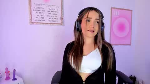 Ciindy Lovers online show from 8, 1, 2026