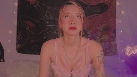 Snapshot of cinderella_lewis chatting on 8, 2, 2026 Sofi Eva and Mey online show from 8, 2, 2026