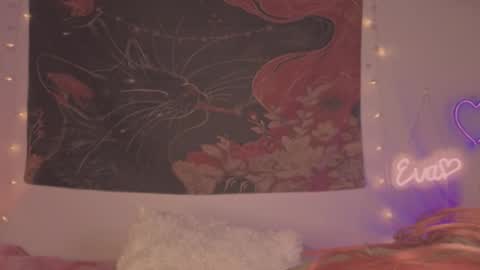 Snapshot of cinderella_lewis chatting on 1, 3, 2026 Sofi Eva and Mey online show from 1, 3, 2026