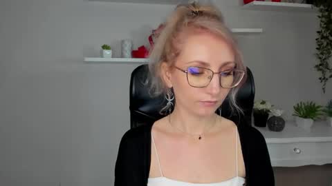 Cinderella online show from 12, 3, 2026