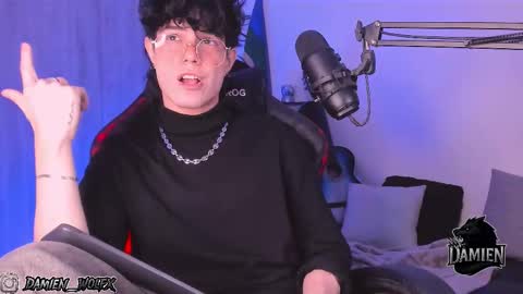 Snapshot of cinnamon_boyxxx chatting on 19, 9, 2025 David     Independent Model online show from 19, 9, 2025