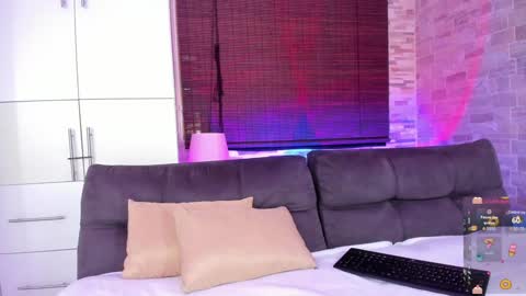 Snapshot of cinnamon_kyla chatting on 6, 2, 2025 cinnamon_kyla online show from 6, 2, 2025