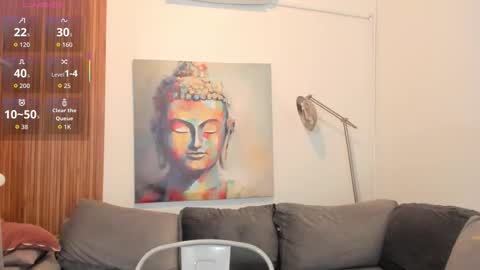 Snapshot of cinnia_ chatting on 8, 11, 2025 Cintia online show from 8, 11, 2025