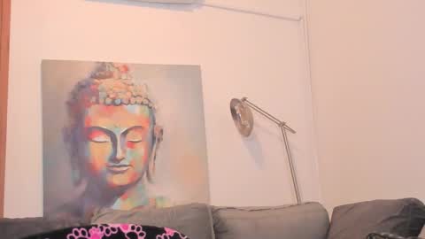 Snapshot of cinnia_ chatting on 15, 11, 2025 Cintia online show from 15, 11, 2025