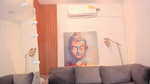 Snapshot of cinnia_ chatting on 27, 11, 2025 Cintia online show from 27, 11, 2025