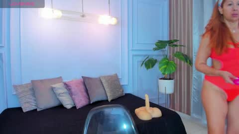  CINTIA  online show from 7, 4, 2026