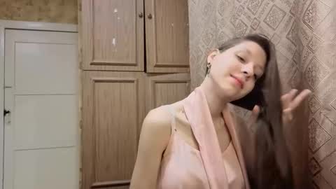 Lisa Salivan online show from 26, 11, 2025