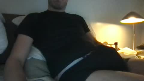 Snapshot of citylights136 chatting on 9, 11, 2025 citylights136 online show from 9, 11, 2025