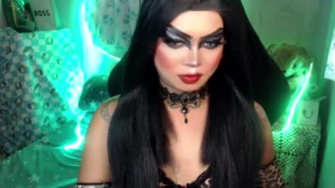 QUEEN CESS online show from 6, 7, 2026