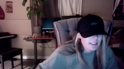 Snapshot of cj_wunderlust chatting on 28, 9, 2025 cj_wunderlust online show from 28, 9, 2025