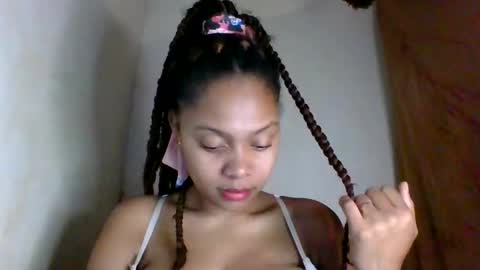 ckamilla45 online show from 17, 12, 2025