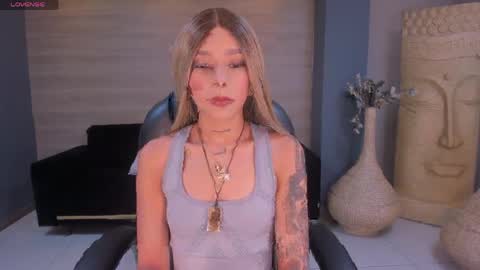 Claire Dawson online show from 5, 4, 2026