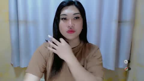 CLAIRE online show from 8, 1, 2025