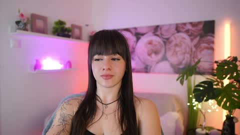 Snapshot of clara_dee_ chatting on 2, 4, 2026 Clara online show from 2, 4, 2026